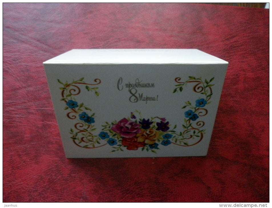 8 March - International Womens Day - roses - flowers - mini-card - 1983 - Russia - USSR - unused - JH Postcards