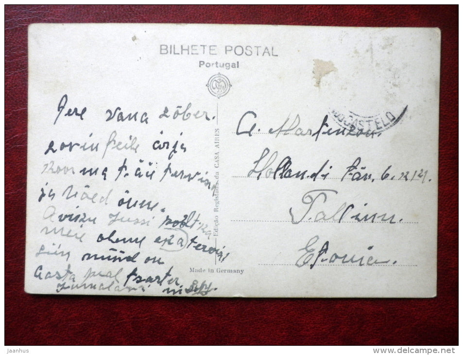 VIANA DO CASTELO Costumes de Santa Marta - bulls - woman in folk costumes - old postcard - Portugal - used - JH Postcards