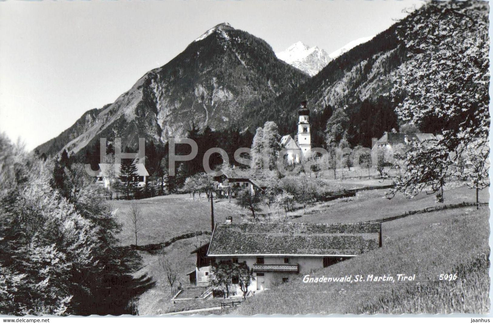 Gnadenwald - St. Martin - Tirol - village view - church - mountains - 5096 - old postcard - Austria - unused - JH Postcards