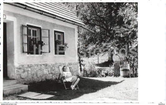 Waldamt - Frau Bauernhaus im Tal Farmhouse - woman - 3 - rural architecture - photo - old postcard 1946 - Austria - used - JH Postcards