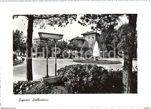Lignano Sabbiadoro - town view - seaside resort - fountain - square - Friuli - 1960s - Italy - used - JH Postcards