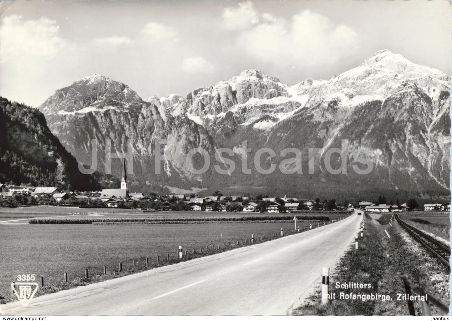 Schlitters mit Rofangebirge - Zillertal - village - valley - road - mountains - 3355 - old postcard - Austria - used - JH Postcards