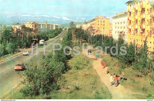 Monchegorsk - Zhdanov Avenue - street view - 1977 - Russia - USSR - unused - JH Postcards