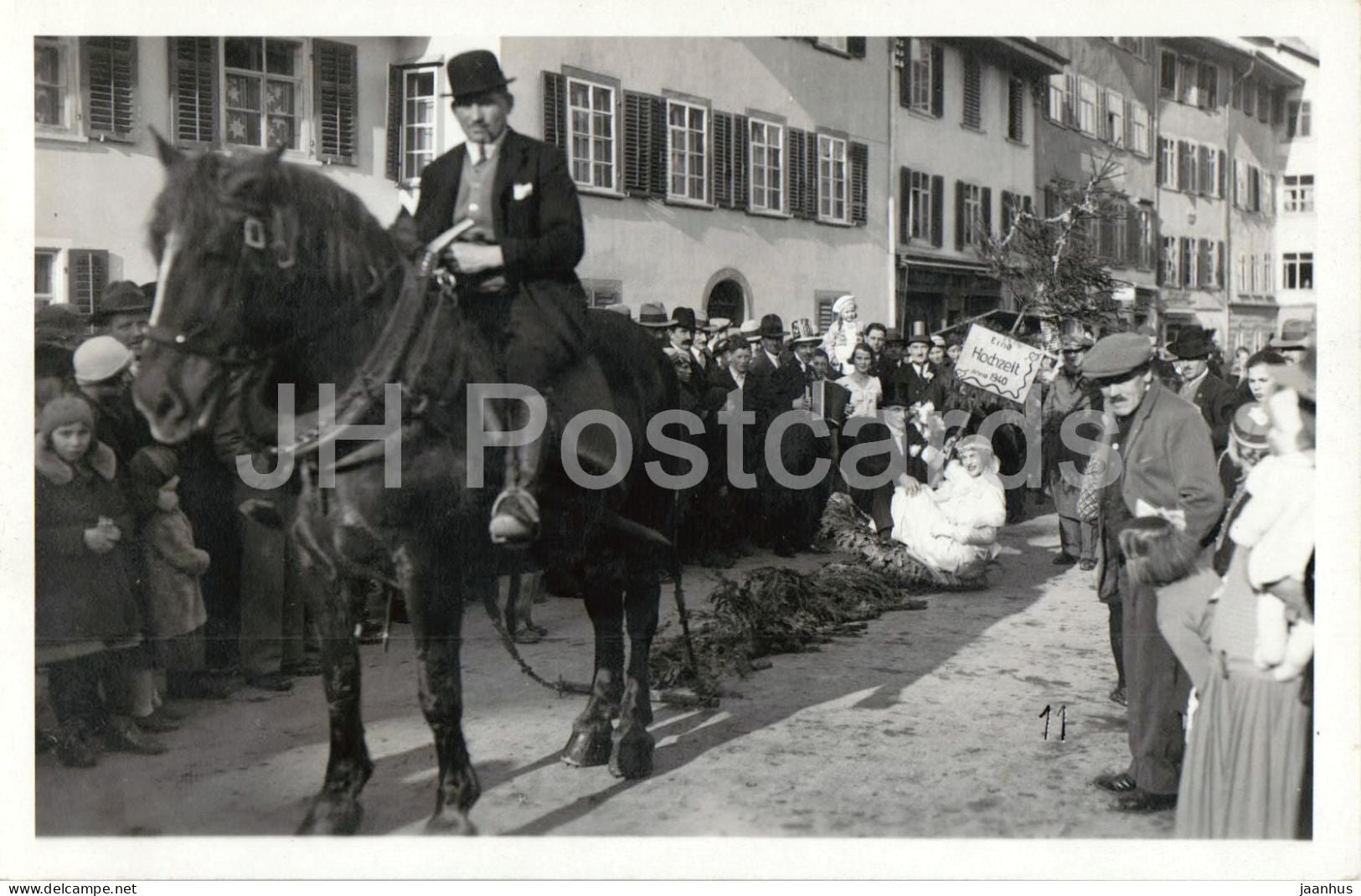 Eglisau ? - Eine Hochzeit 1940 - horse and crowd - O. Grob Photo - old postcard - Switzerland - used - JH Postcards