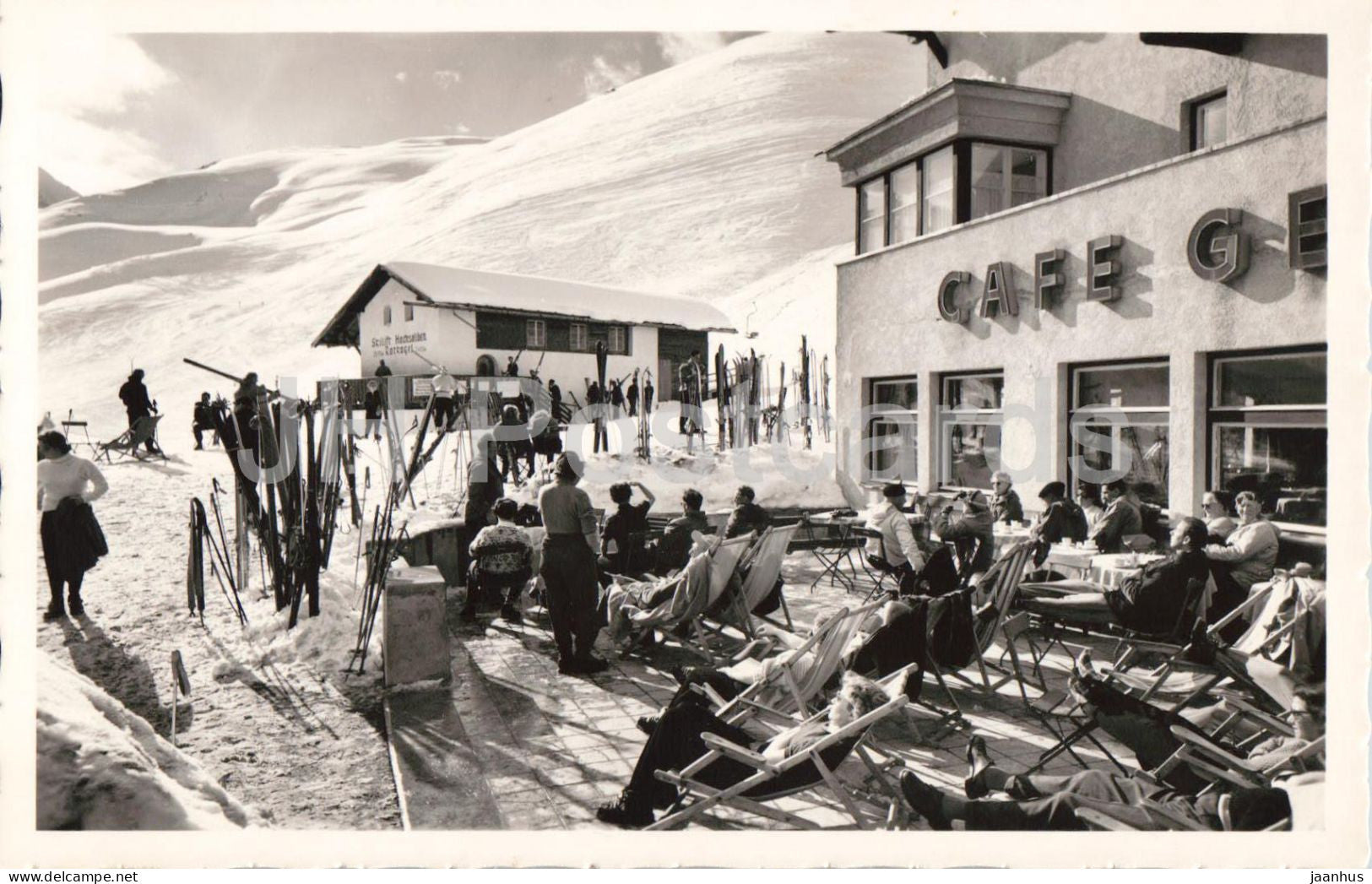 Sonnenterrasse vor dem Cafe Gerold u. Berghotel Hochsolden 2070 m - Otztal - Tirol - 72/15 - Austria - unused - JH Postcards