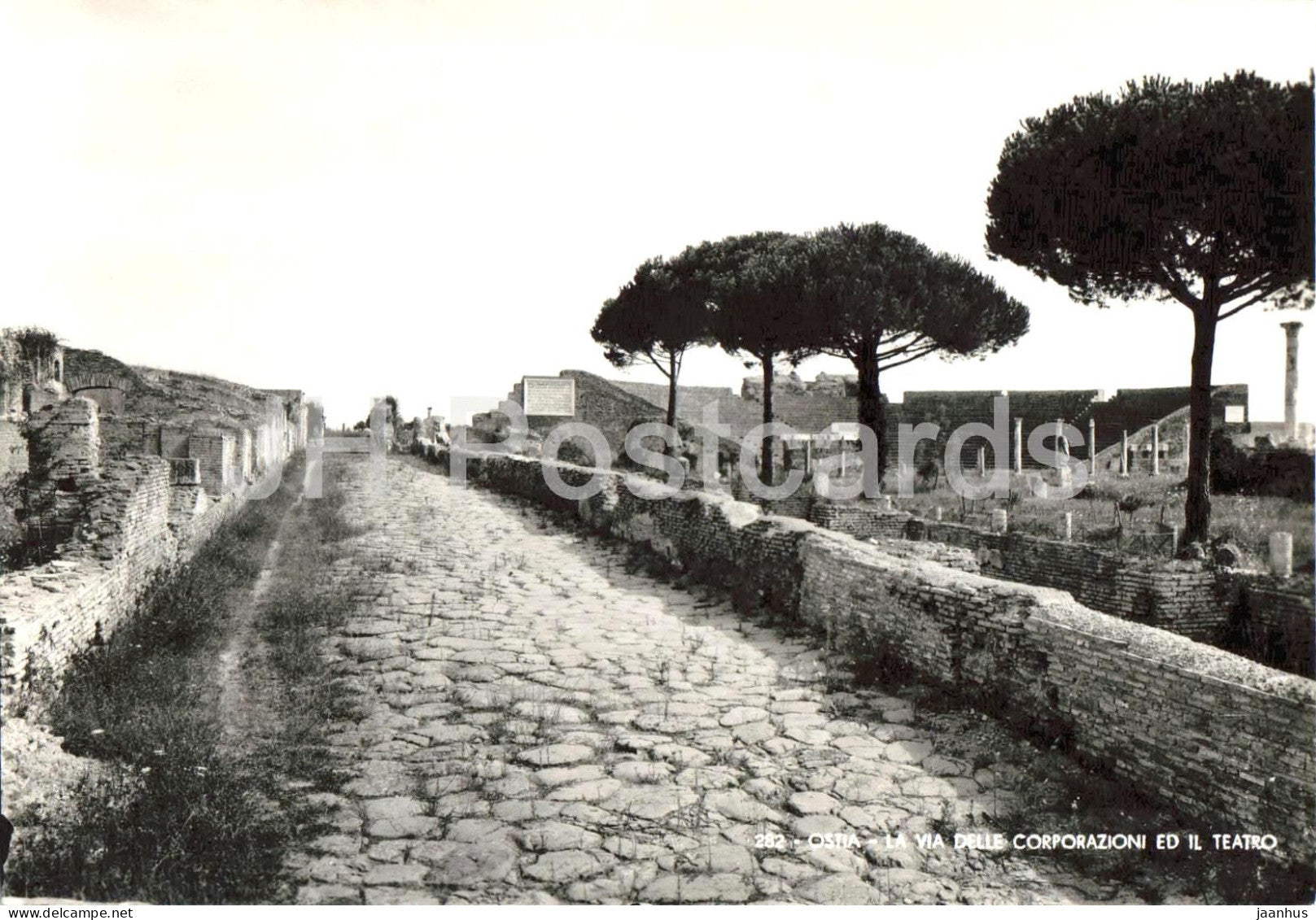 Ostia - La Via delle Corporazioni ed il Teatro - ancient street - ancient world - 282 - old postcard - Italy - unused - JH Postcards