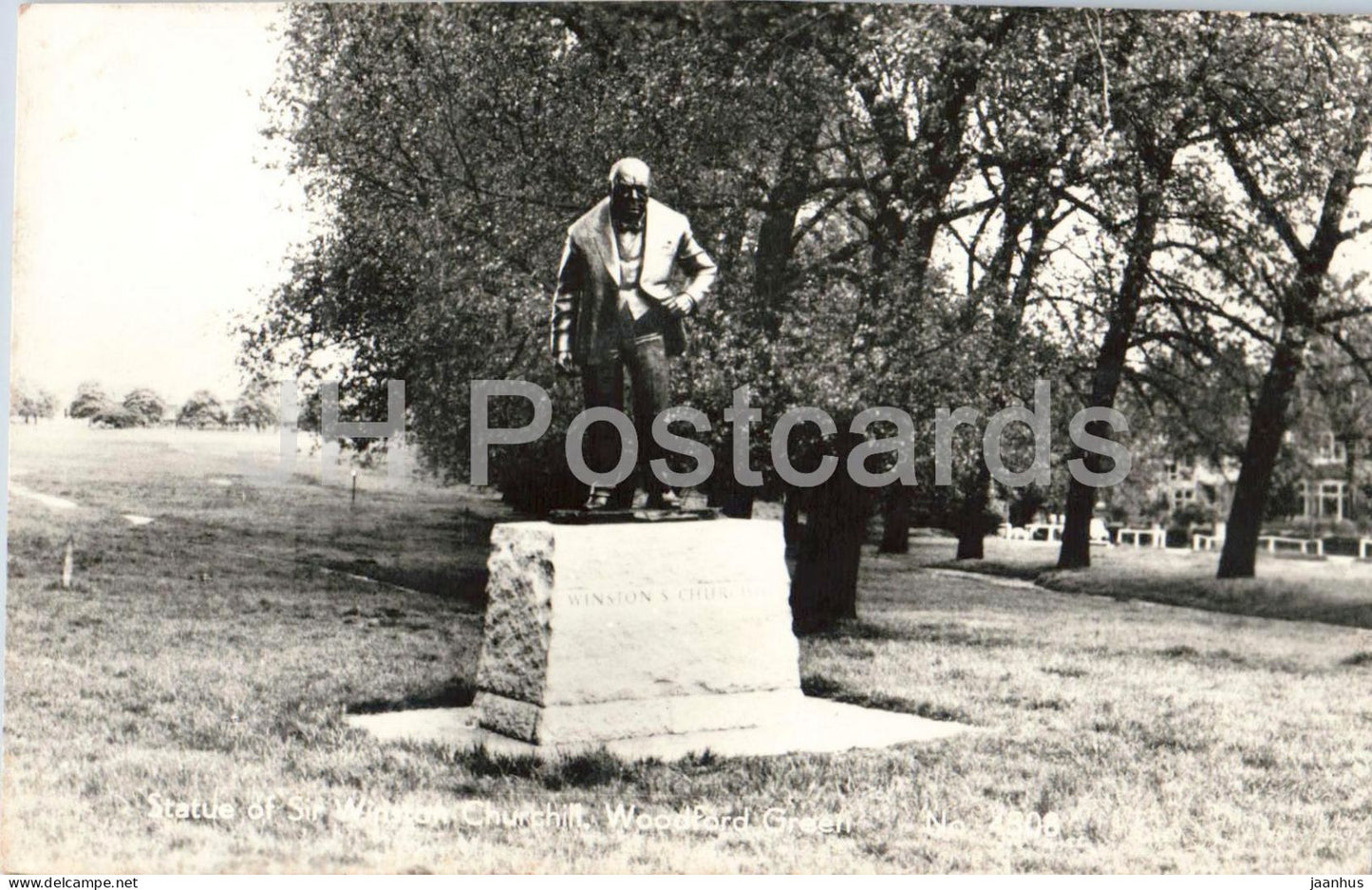 Statue of Sir Winston Churchill Woodford Green monument old postcard - photo - 4808 - England - United Kingdom - unused - JH Postcards