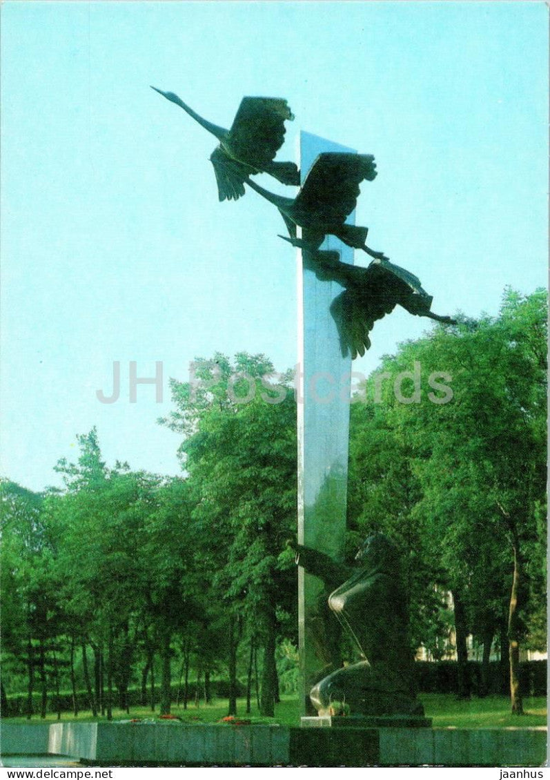 Kislovodsk - sculptural composition Cranes - 1986 - Russia USSR - unused - JH Postcards