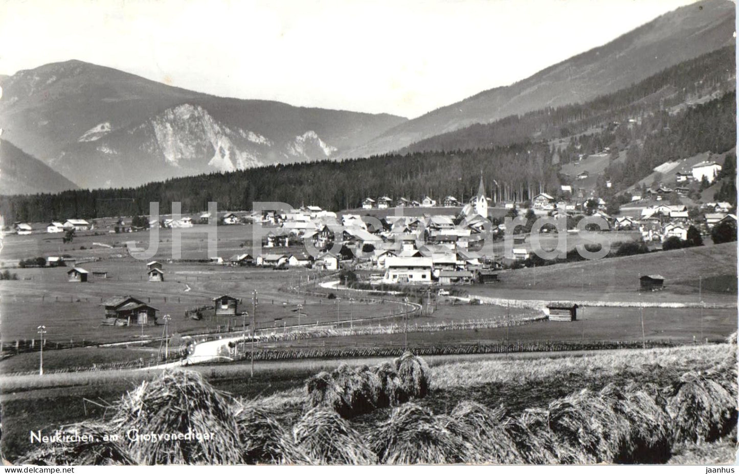 Neukirchen am Grossvenediger - Alps - alpine village - valley - mountains - 33 - 1960s - Austria - used - JH Postcards