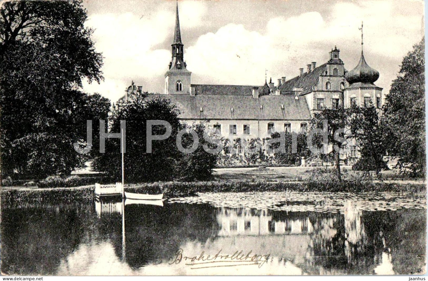 Brahetrolleborg Slot - castle - Old Manor House - old postcard - Denmark - used - JH Postcards