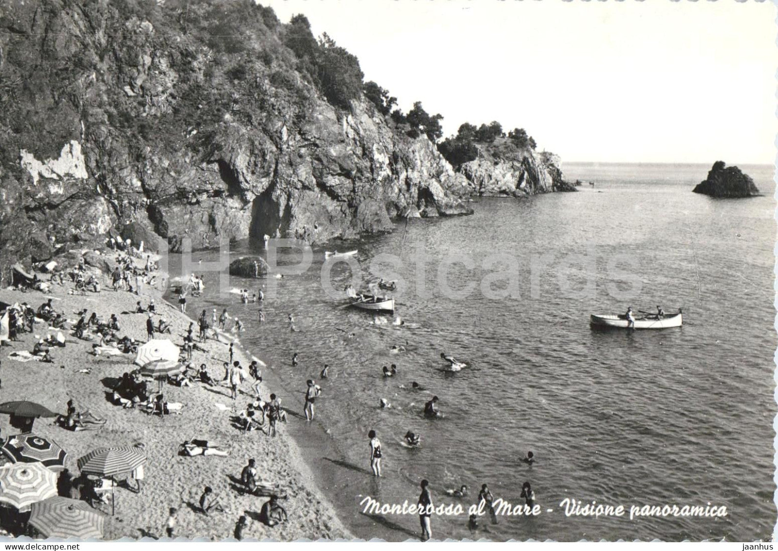Monterosso al Mare - Visione panoramica - Panoramic View - beach - Gulf - old postcard - Italy - used - JH Postcards