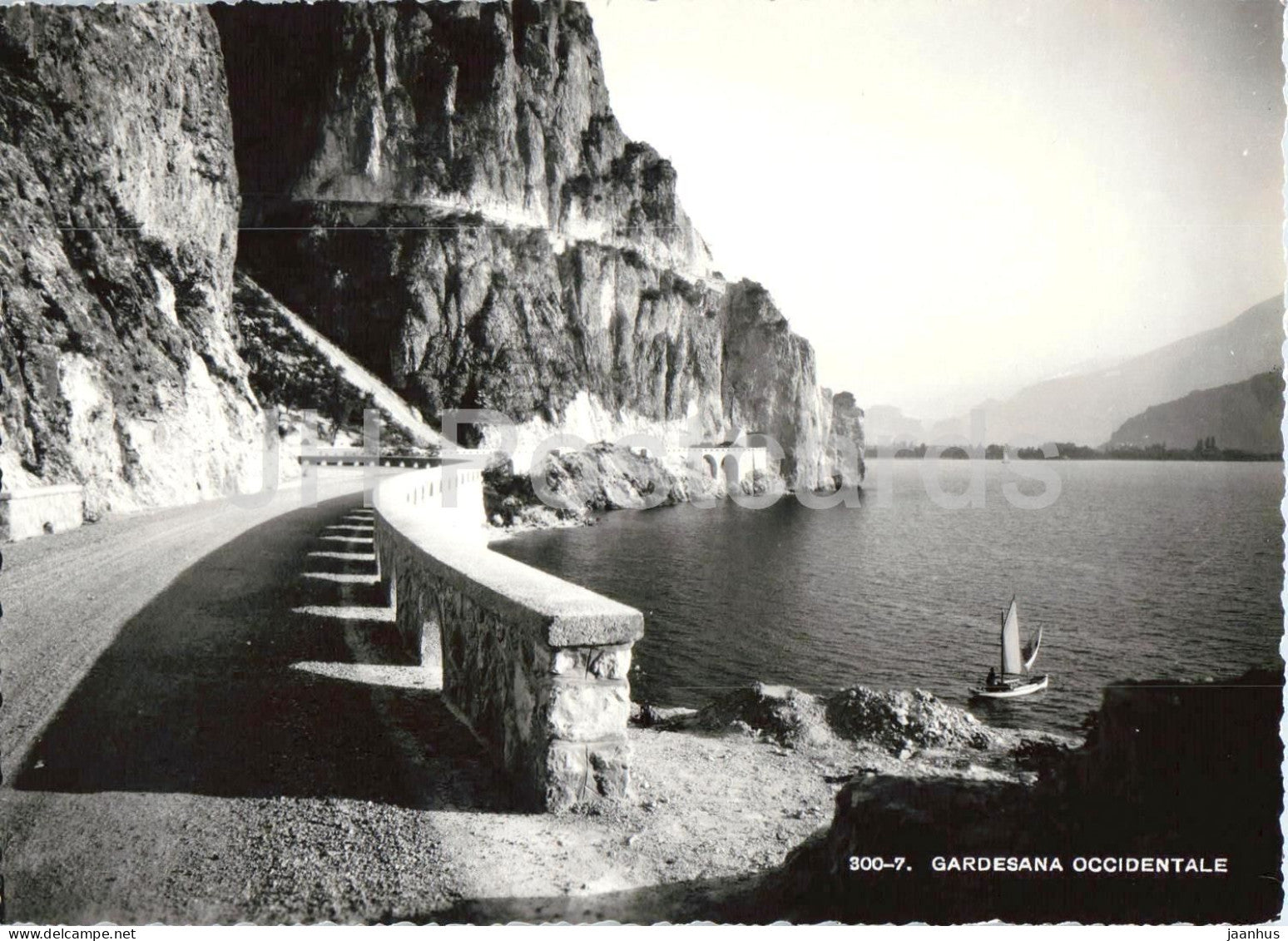Gardesana Occidentale - Western Garda Road - Lake Garda - 300-7 - old postcard - Italy - unused - JH Postcards