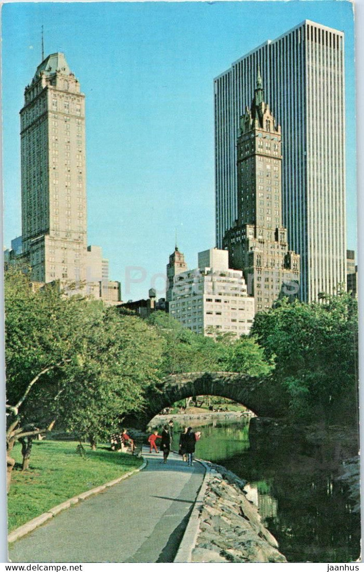 New York - Central Park - city skyline - General Motors building - 1970 - USA - used - JH Postcards