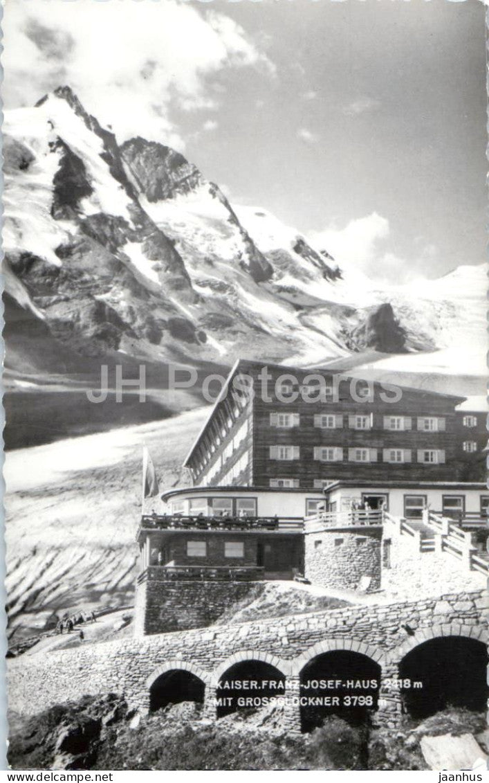 Kaiser Franz Josef Haus 2418 m mit Grossglockner 3798 m - alpine hut glacier mountains - old postcard - Austria - unused - JH Postcards