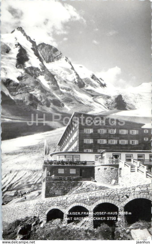 Kaiser Franz Josef Haus 2418 m mit Grossglockner 3798 m - alpine hut glacier mountains - old postcard - Austria - unused - JH Postcards