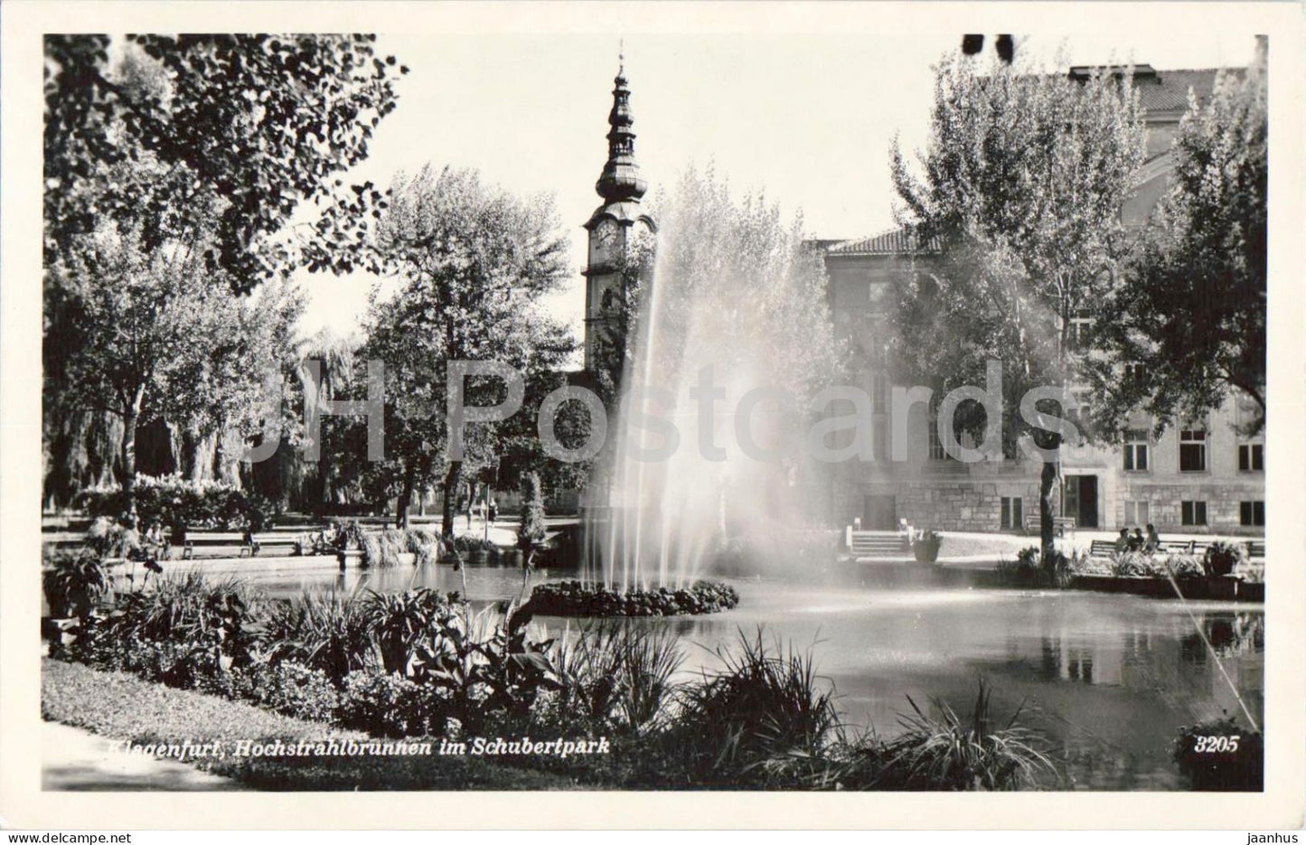 Klagenfurt - Hochstrahlbrunnen im Schubertpark - fountain - 3205 - old postcard - Austria - unused - JH Postcards