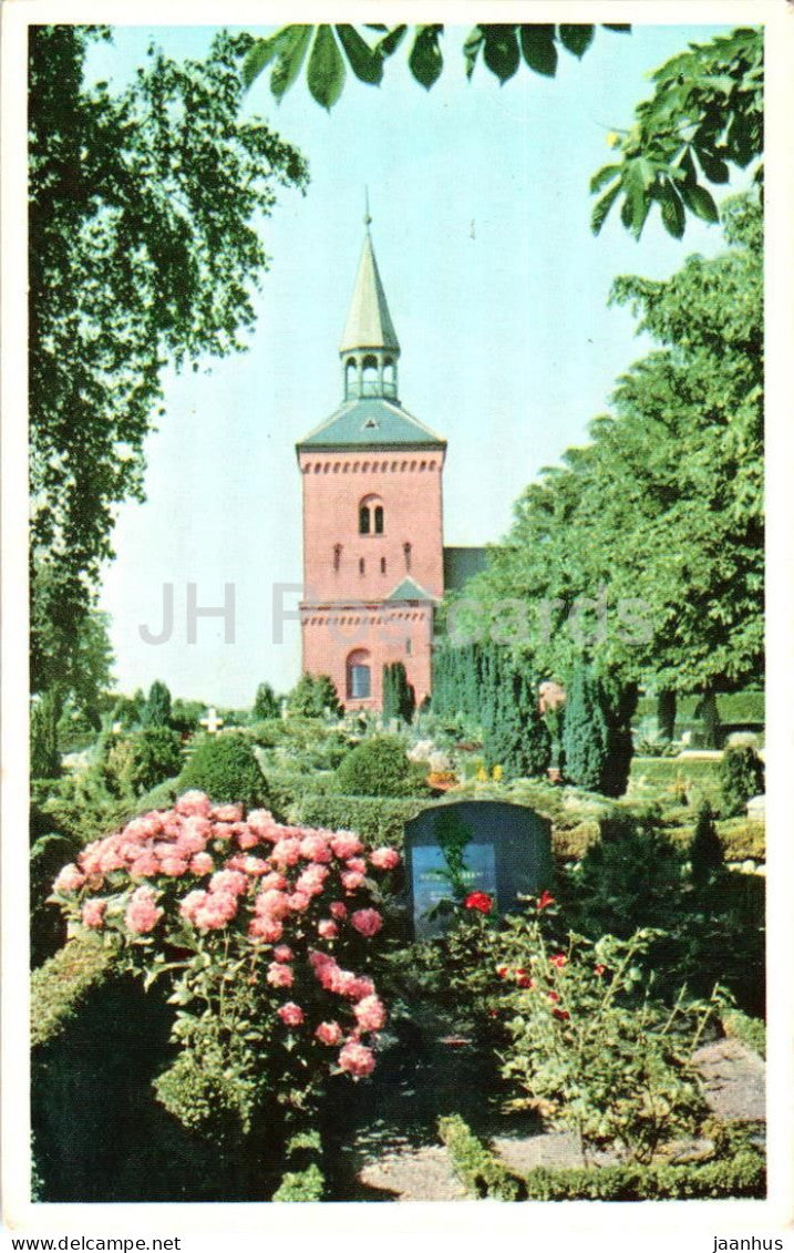 Danmark Bregninge Kirke - Bregninge Church - church cemetery - Serie 6700 - 508 - old postcard - Denmark - unused - JH Postcards