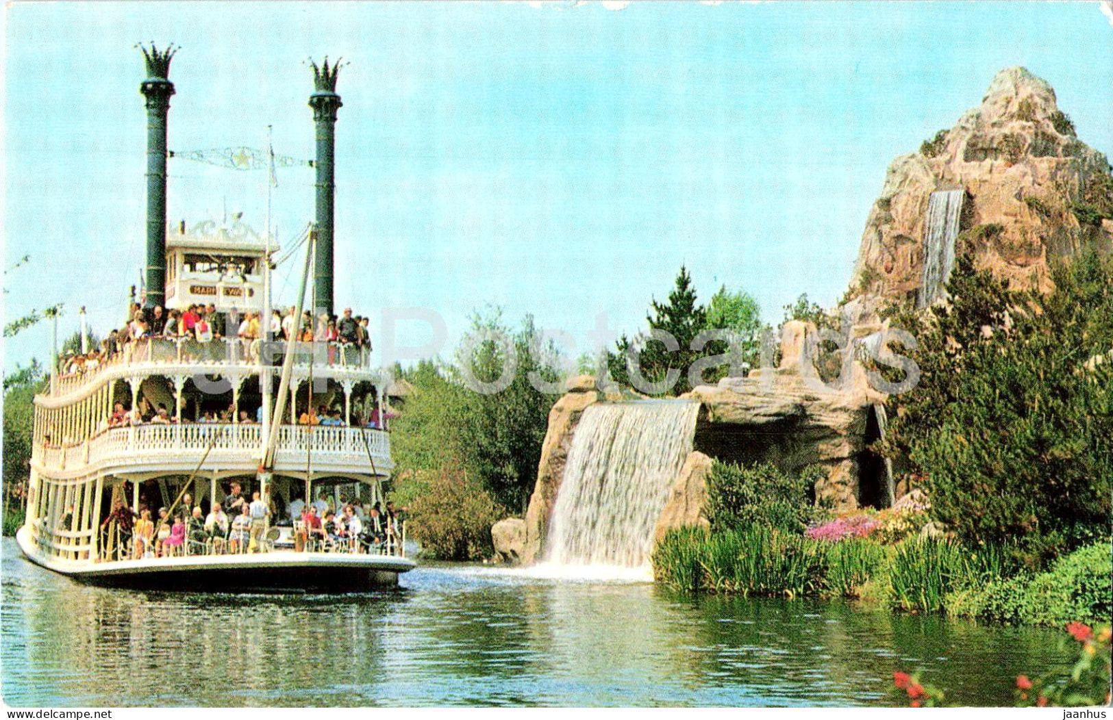 Disneyland - The Mark Twain steamboat passes Cascade Peak and its beautiful waterfalls - Frontierland - USA - unused - JH Postcards