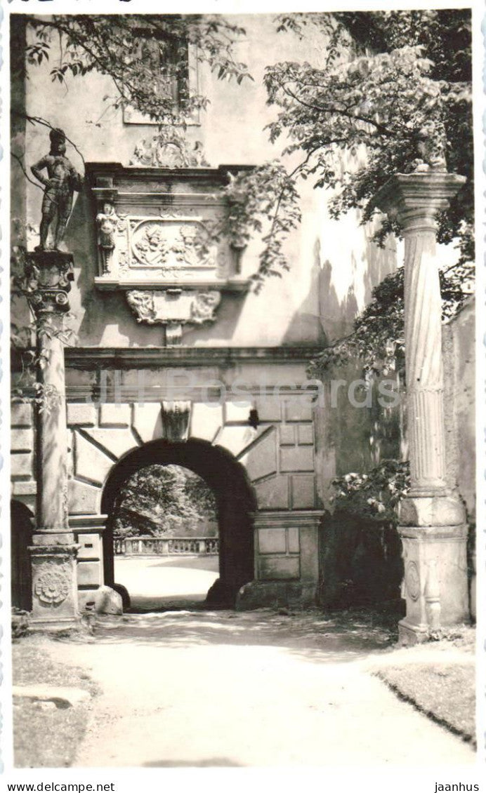 Schloss Rosenburg a. Kamp - Eingang in den 2. Hof - castle gate - No. 207317 - old postcard - Austria - unused - JH Postcards