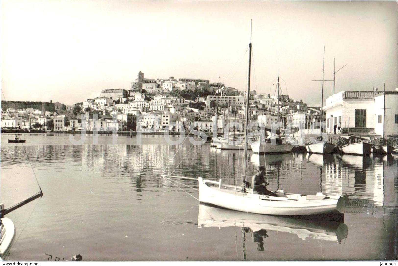 Ibiza - Vista parcial desde Club Nautico - Partial view from Yacht Club - boat - 105 - 1960 - Spain - used - JH Postcards