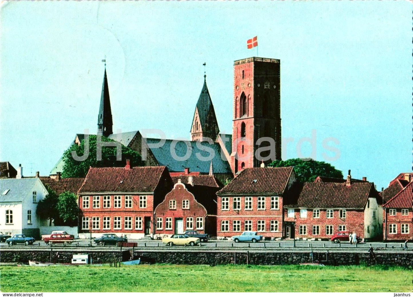 Ribe Domkirke - Ribe Cathedral - cathedral city view - car - Nr 40 814/20 - 1969 - Denmark - used - JH Postcards
