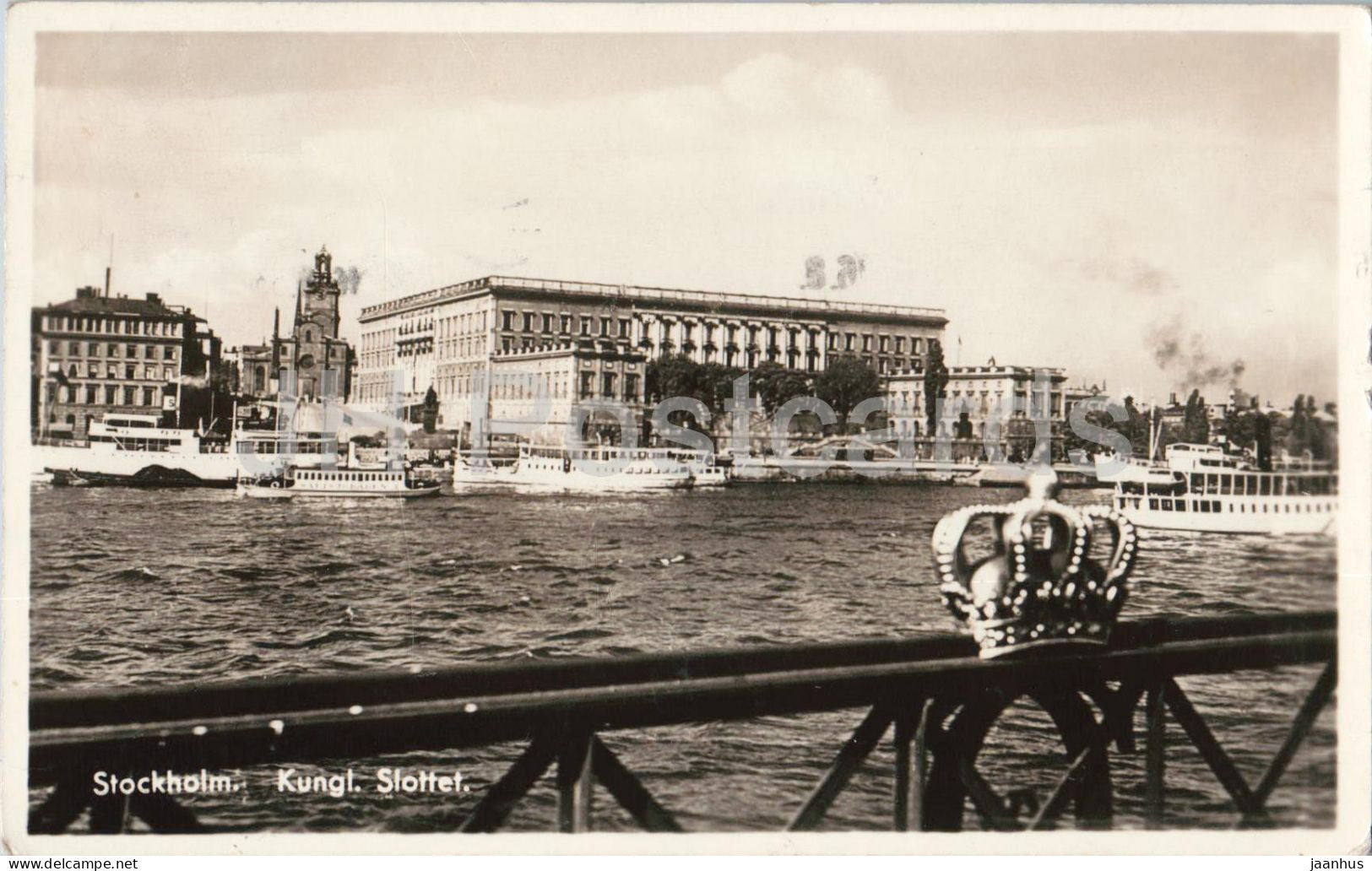 Stockholm - Kungl. Slottet - Royal Palace - waterfront boats city view - old postcard - 1953 - Sweden - used - JH Postcards