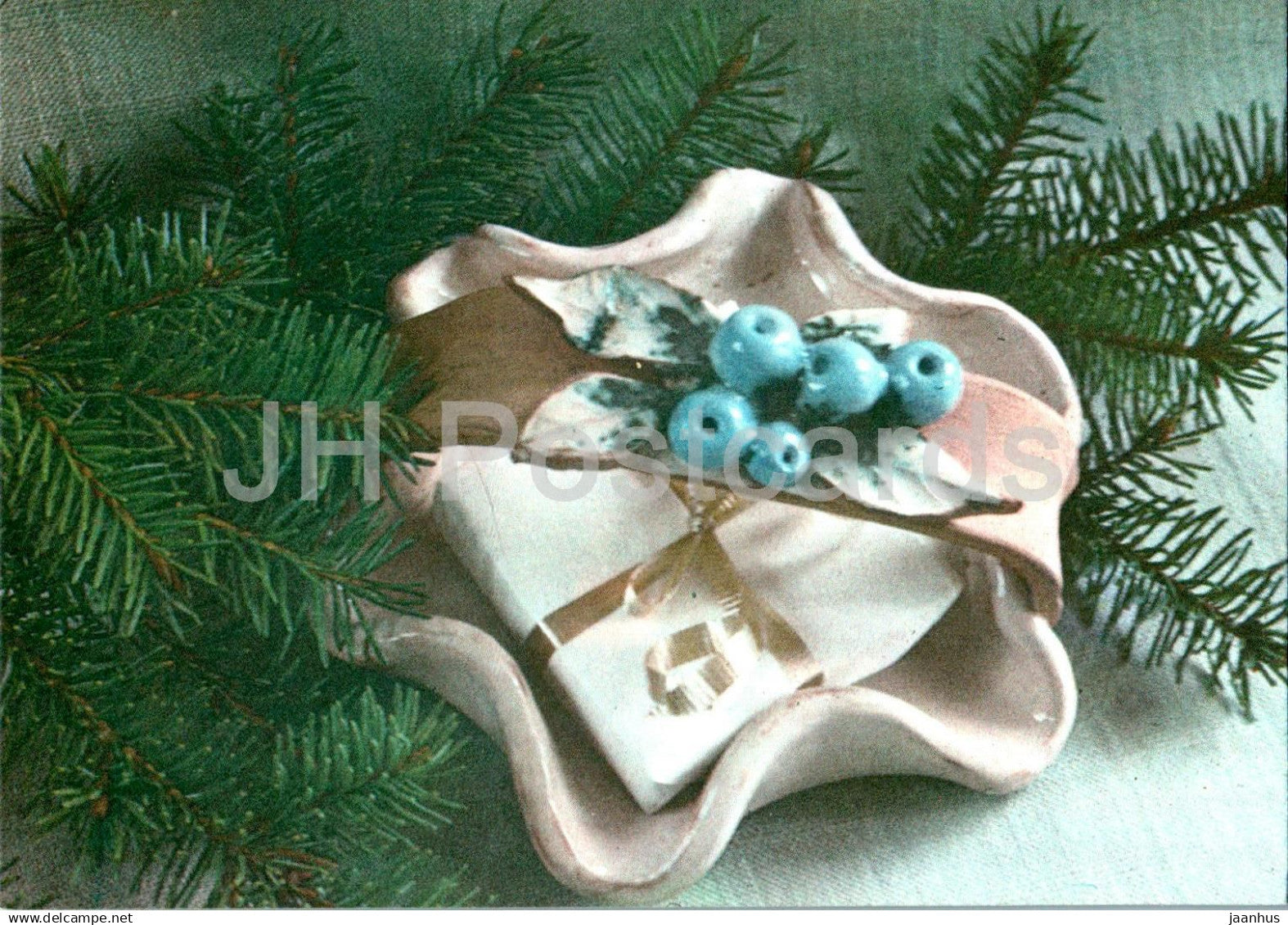 New Year Greeting card - 2 - gift - 1986 - Estonia USSR - used - JH Postcards