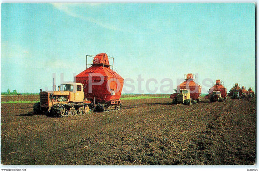 Shatura - At the Shatura peat mines - tractor - Turist - 1975 - Russia USSR - unused - JH Postcards