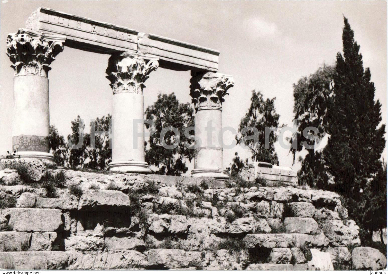 Corinth - Ruins of Roman Temple - ancient world - columns - archaeology - old postcard - 322 - Greece - unused - JH Postcards