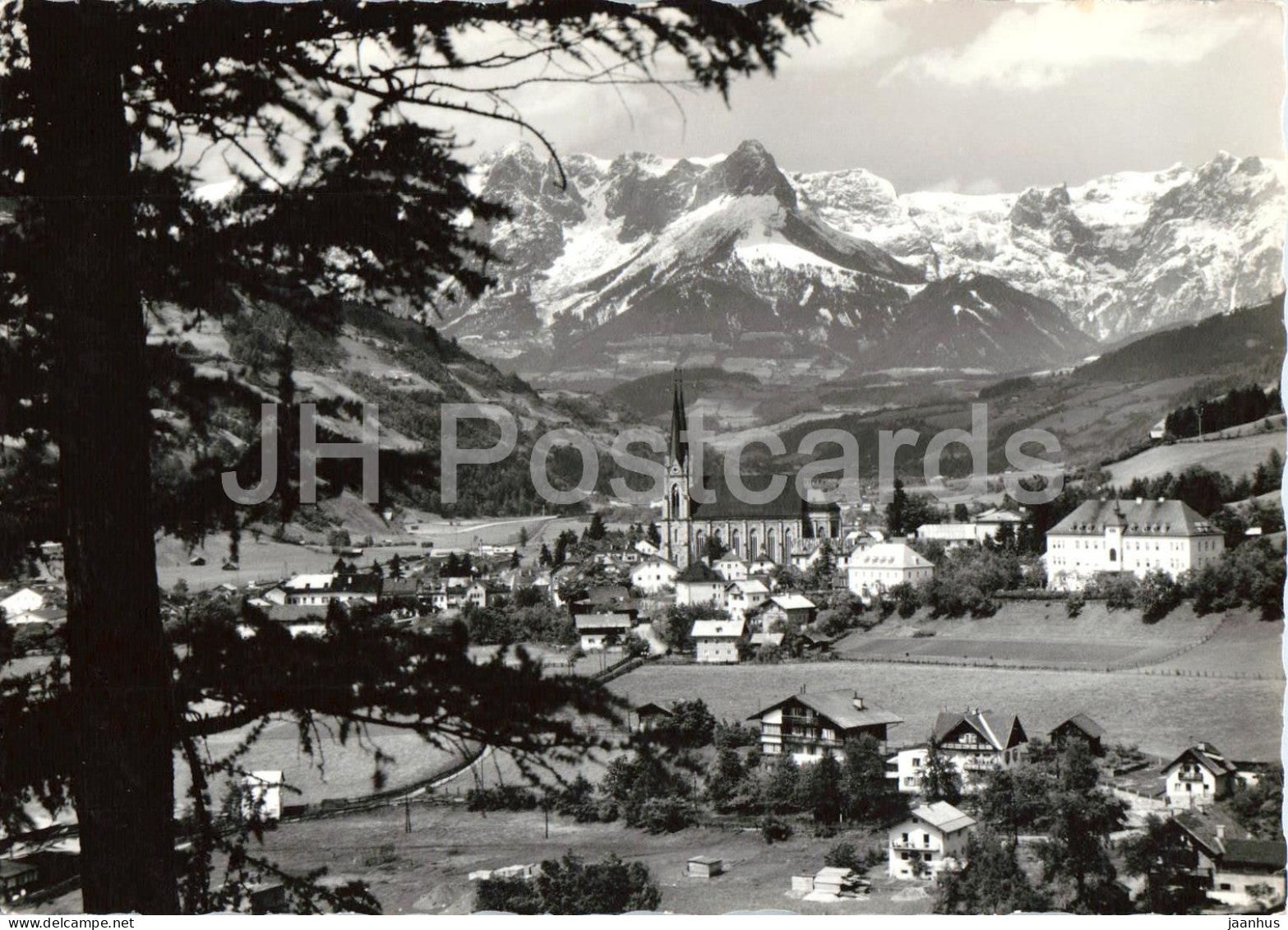 St. Johann im Pongau gegen Tennengebirge - Salzburg - town - church - valley - 46302 - old postcard - Austria - unused - JH Postcards