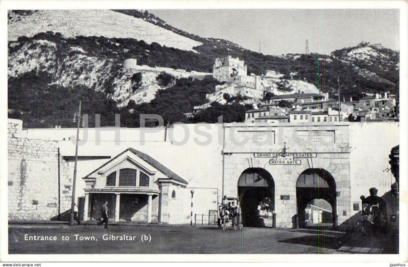 Gibraltar - Entrance to Town - Grand Casemates Gates - old postcard - Gibraltar - unused - JH Postcards