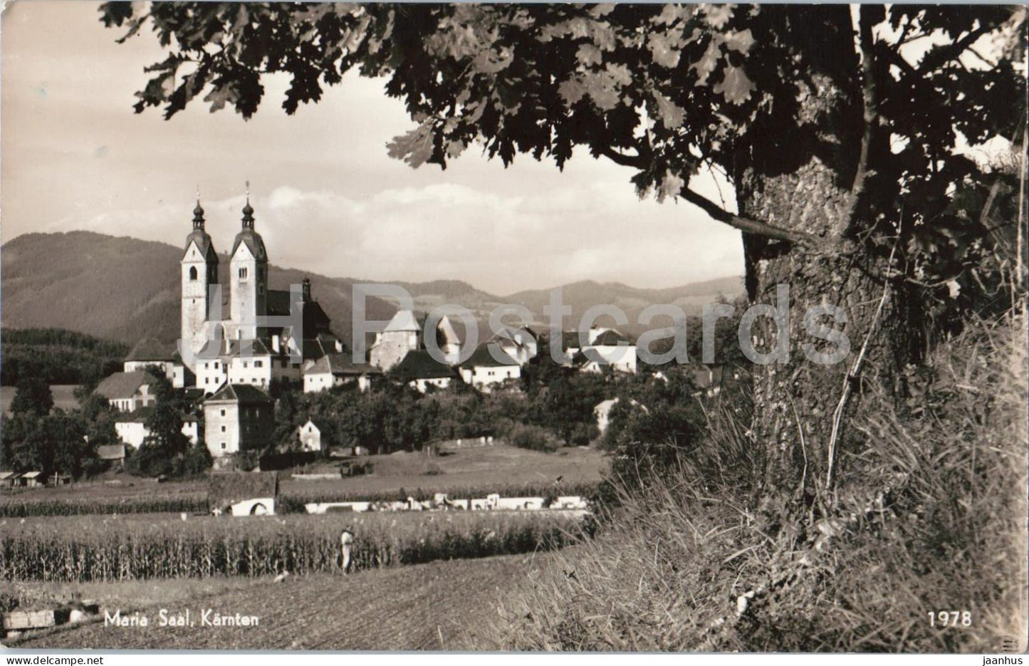 Maria Saal - Karnten - church - rural view - field - 1978 - old postcard - Austria - used - JH Postcards