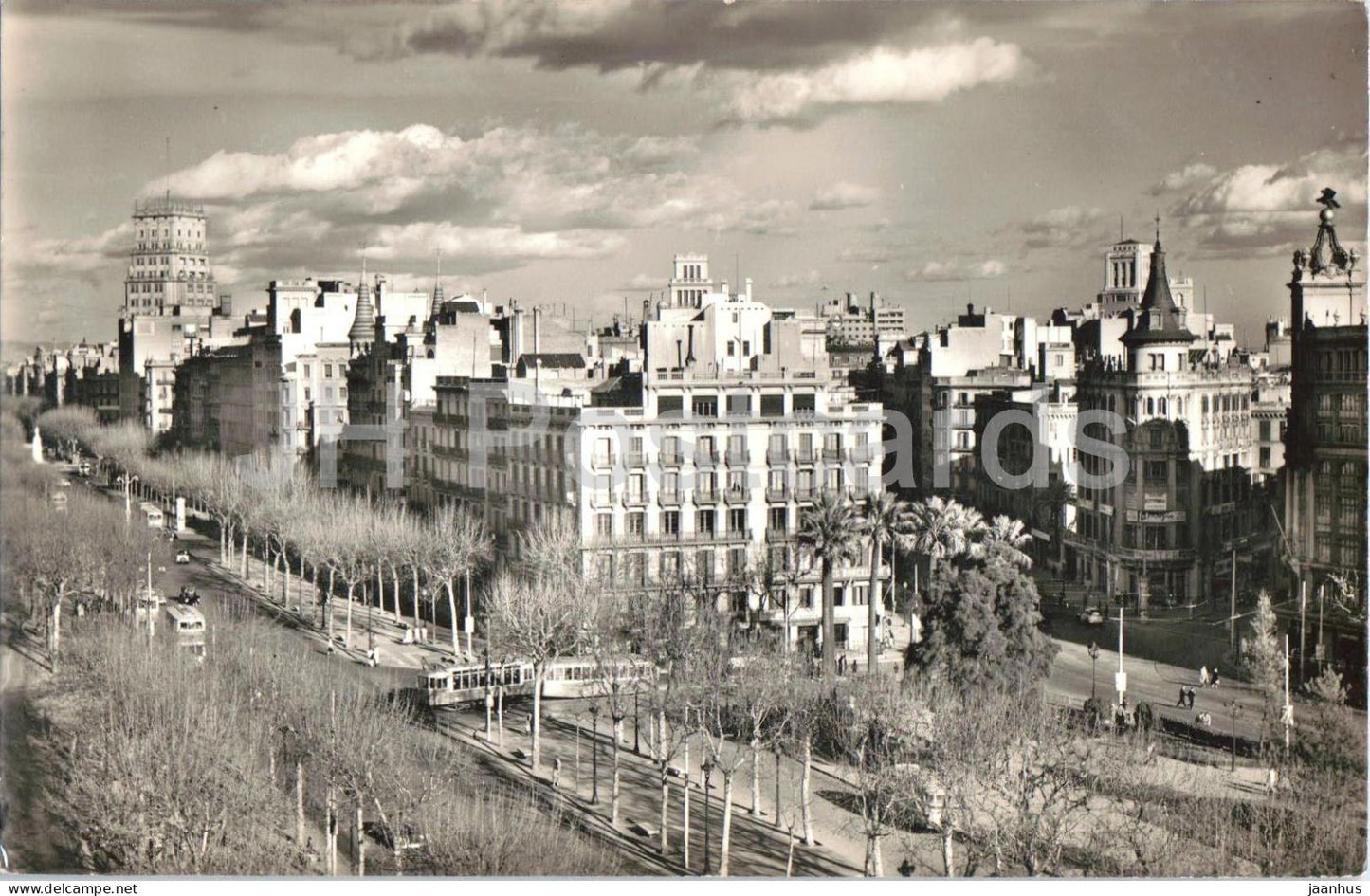 Barcelona - Avenida de Jose Antonio - Avenue - city - tram - buildings - boulevard - 78 - old postcard - Spain - used - JH Postcards