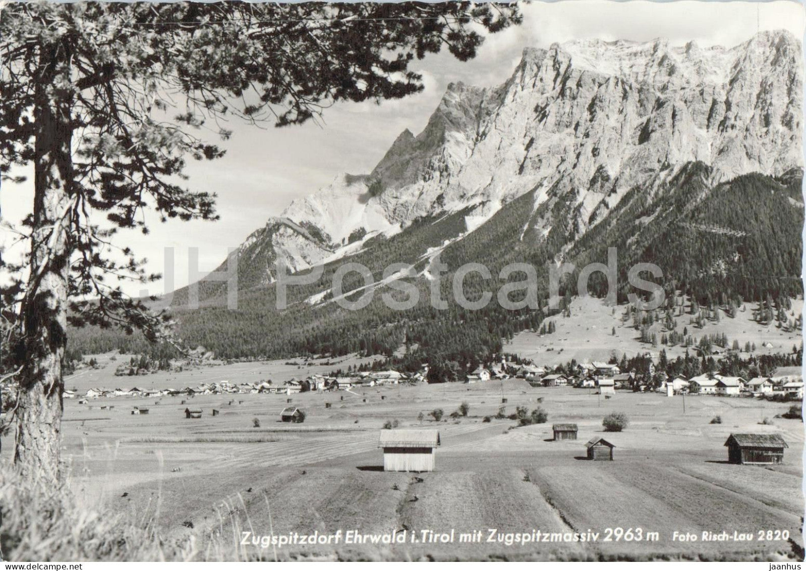 Zugspitzdorf Ehrwald i. Tirol mit Zugspitzmassiv 2963 m - village  mountains 2820 - 1965 - Austria - used - JH Postcards