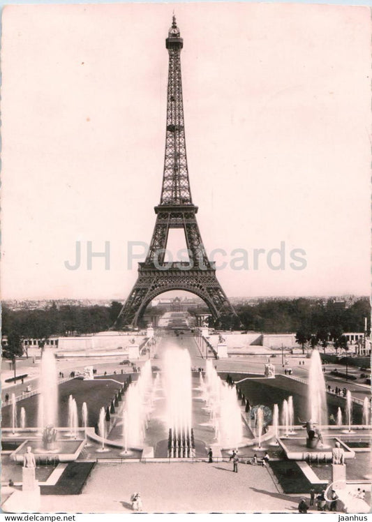 Paris - Les Fontaines du Palais de Chaillot et la Tour Eiffel - fountains - old postcard - 1941 - France - used - JH Postcards