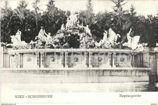 Wien - Vienna - Schonbrunn - Neptungrotte - fountain - old postcard - Austria - unused - JH Postcards