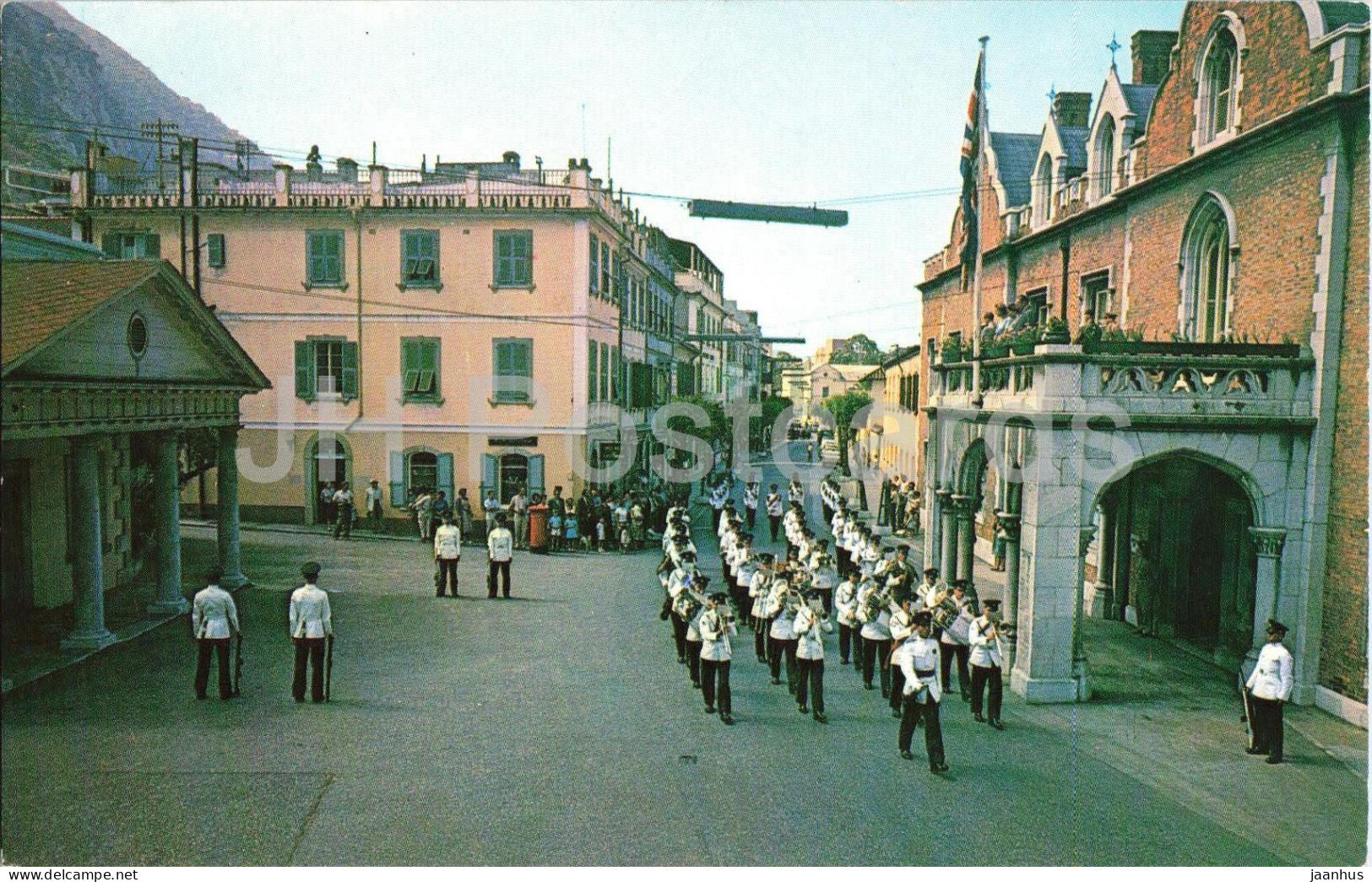 Gibraltar - Changing of the Guard - military parade band ceremony - P 81 - Gibraltar - unused - JH Postcards
