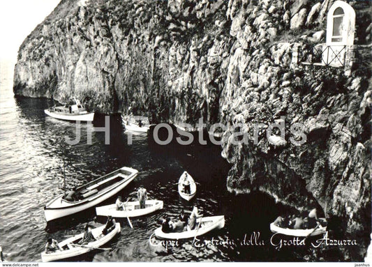 Capri - Entrata della Grotta Azzurra - Entrance to the Blue Grotto - cave - boat - old postcard - Italy - unused - JH Postcards