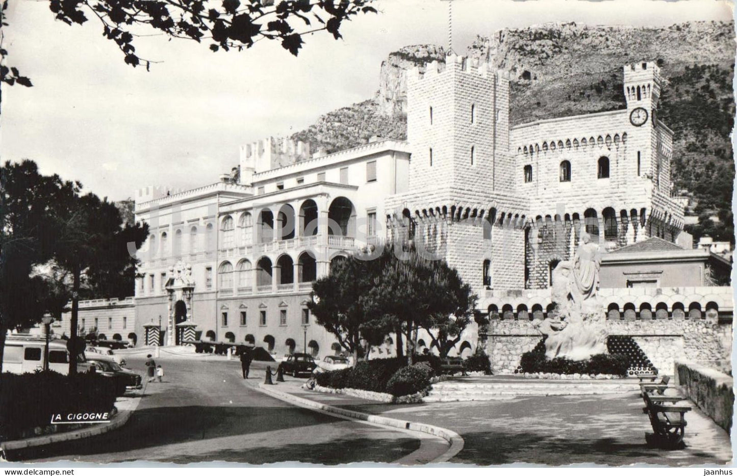 Monaco - Le Palais Princier et le Monument - Prince's Palace - old postcard - Monaco - used - JH Postcards