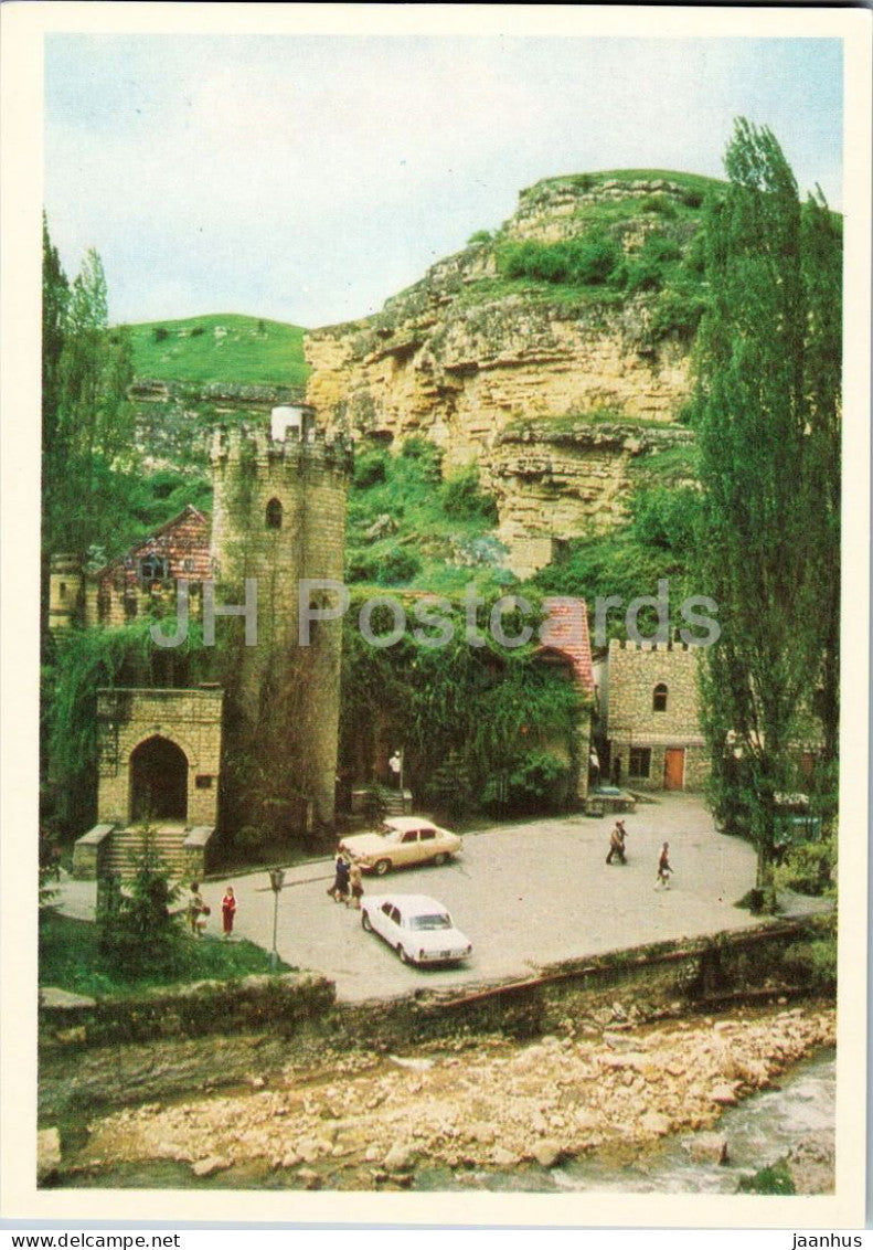 Castle Rock near Kislovodsk - restaurant at the foot of the rock - car Volga - 1979 - Russia USSR - unused - JH Postcards