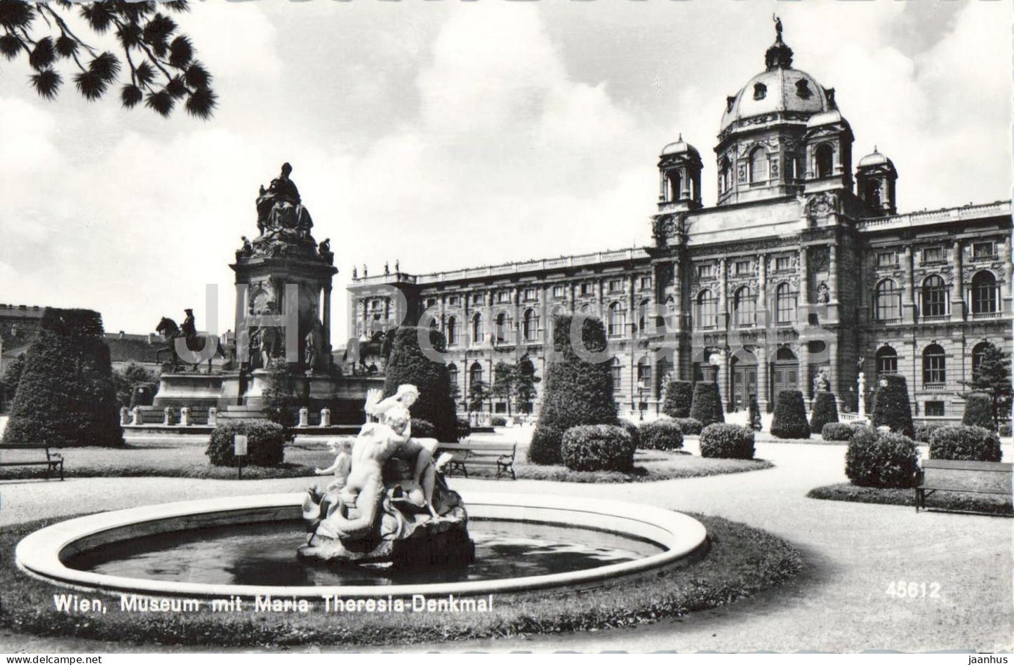 Wien - Vienna - Museum mit Maria Theresia Denkmal - monument - museum - square - 45612 - 1960s - Austria - used - JH Postcards