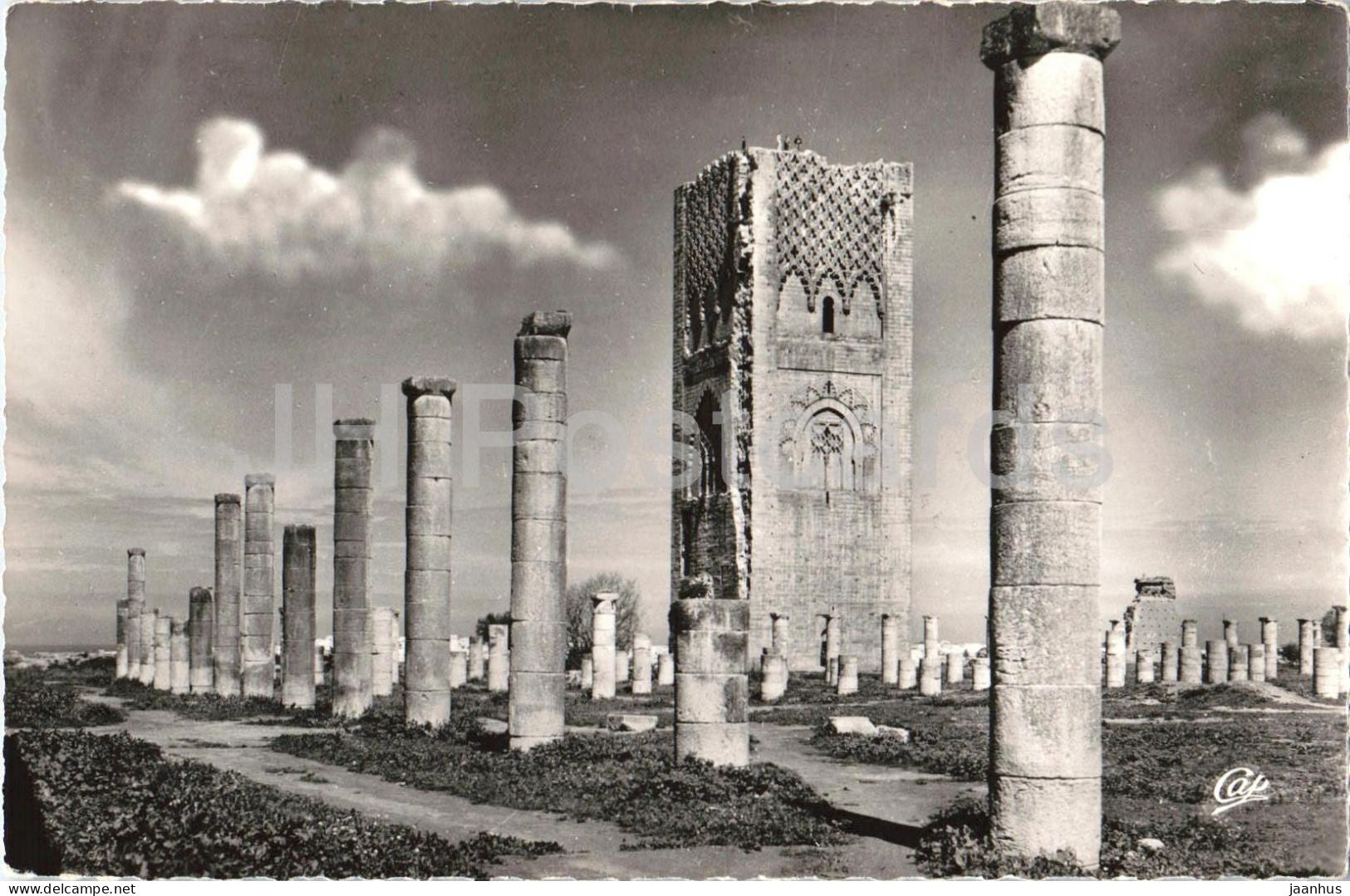 Rabat La Tour Hassan au milieu des ruines - Hassan Tower among the ruins - ancient world old postcard - Morocco - unused - JH Postcards