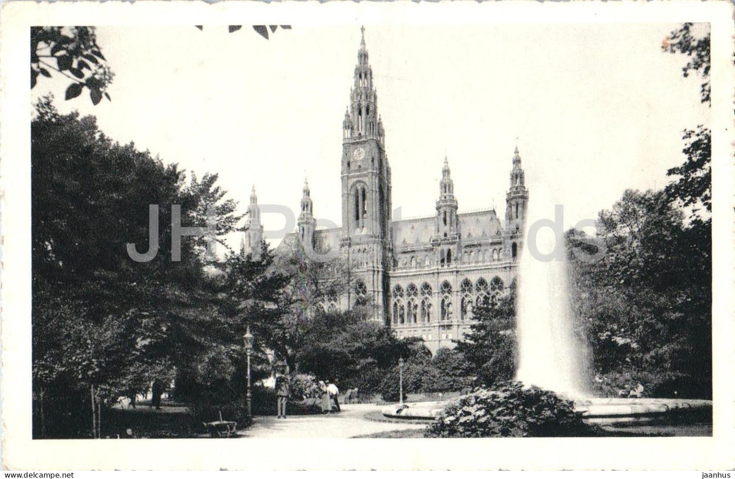 Wien - Vienna - Rathaus - town hall - square - 2695 - old postcard - 1942 - Austria - used - JH Postcards
