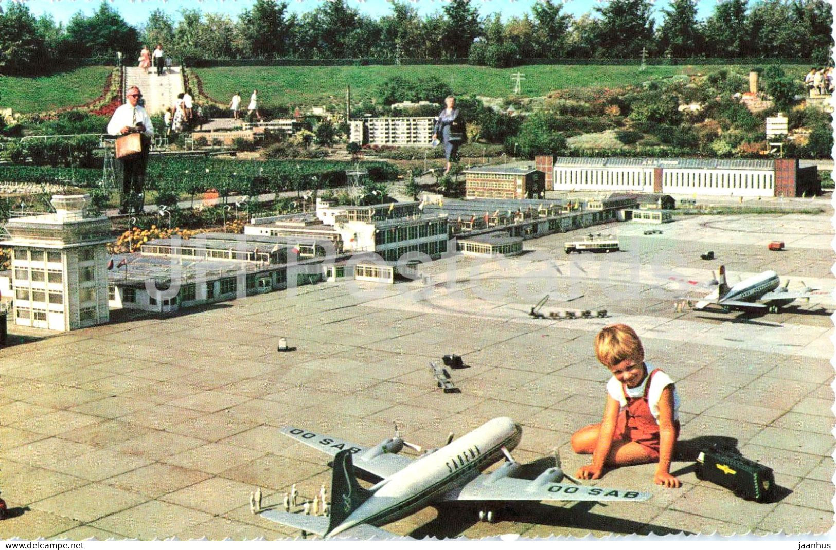 Miniatuurstad Madurodam Den Haag - miniature city - airplane model - airport - No 4 - 1960s - Netherlands - unused - JH Postcards