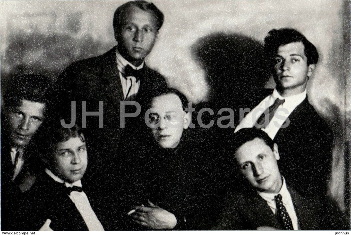 Sergei Yesenin - Russian poet with young poets in Leningrad 1924 - literature - 1977 - Russia - USSR - unused - JH Postcards