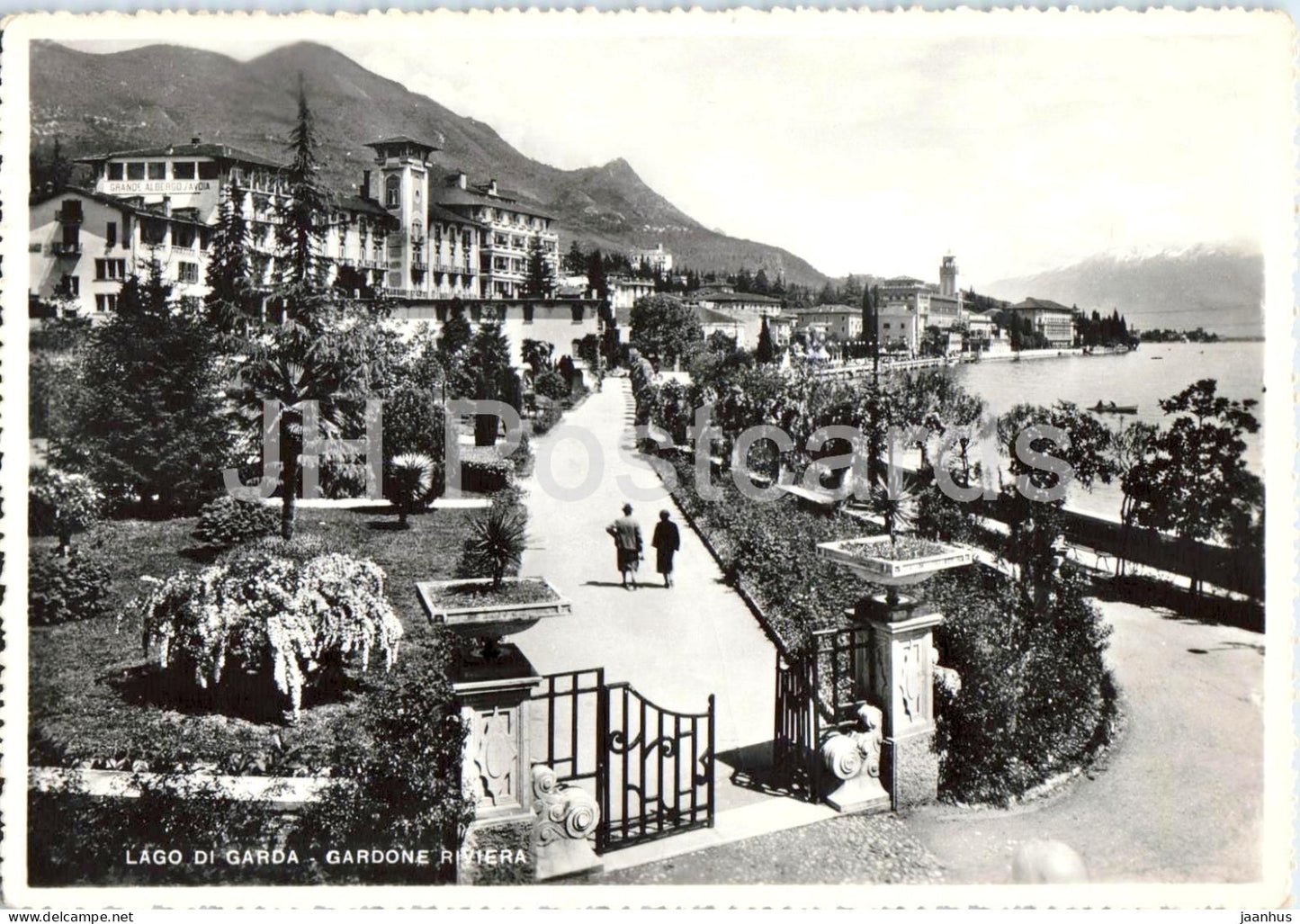 Lago di Garda - Gardone Riviera - promenade - gardens - hotel - 289 - old postcard - Italy - used - JH Postcards
