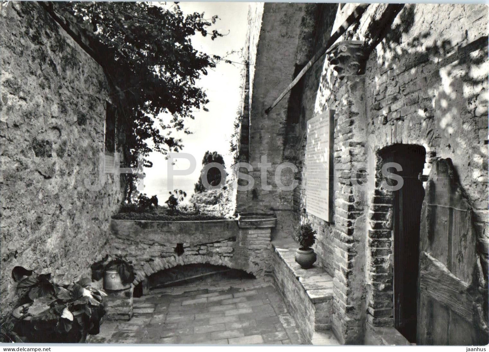 Assisi - Santuario di S. Damiano - Giardinetto di S. Chiara - Sanctuary of St. Damian - old postcard - Italy - unused - JH Postcards