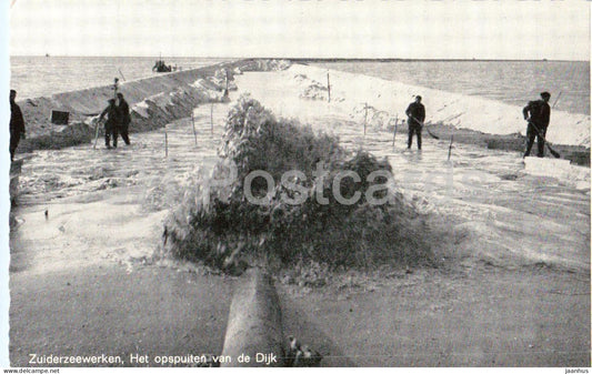 Zuiderzeewerken Het opspuiten van de Dijk - Work - dike construction workers sea - old postcard - Netherlands - unused - JH Postcards
