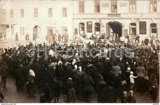 Leoben - Hauptplatz - Gasthof Lamm - Notar Sperl - Karl Krall - crowd - old postcard - Austria - unused - JH Postcards