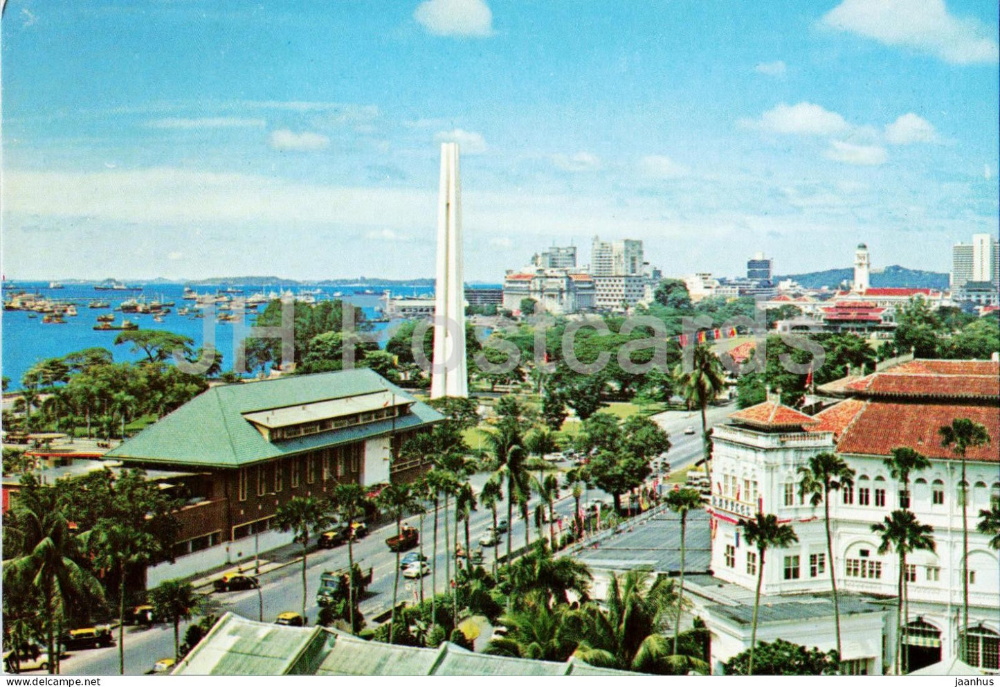 Beach Road with Raffles Hotel on the rear Singapore - S6692 - Singapore - unused - JH Postcards